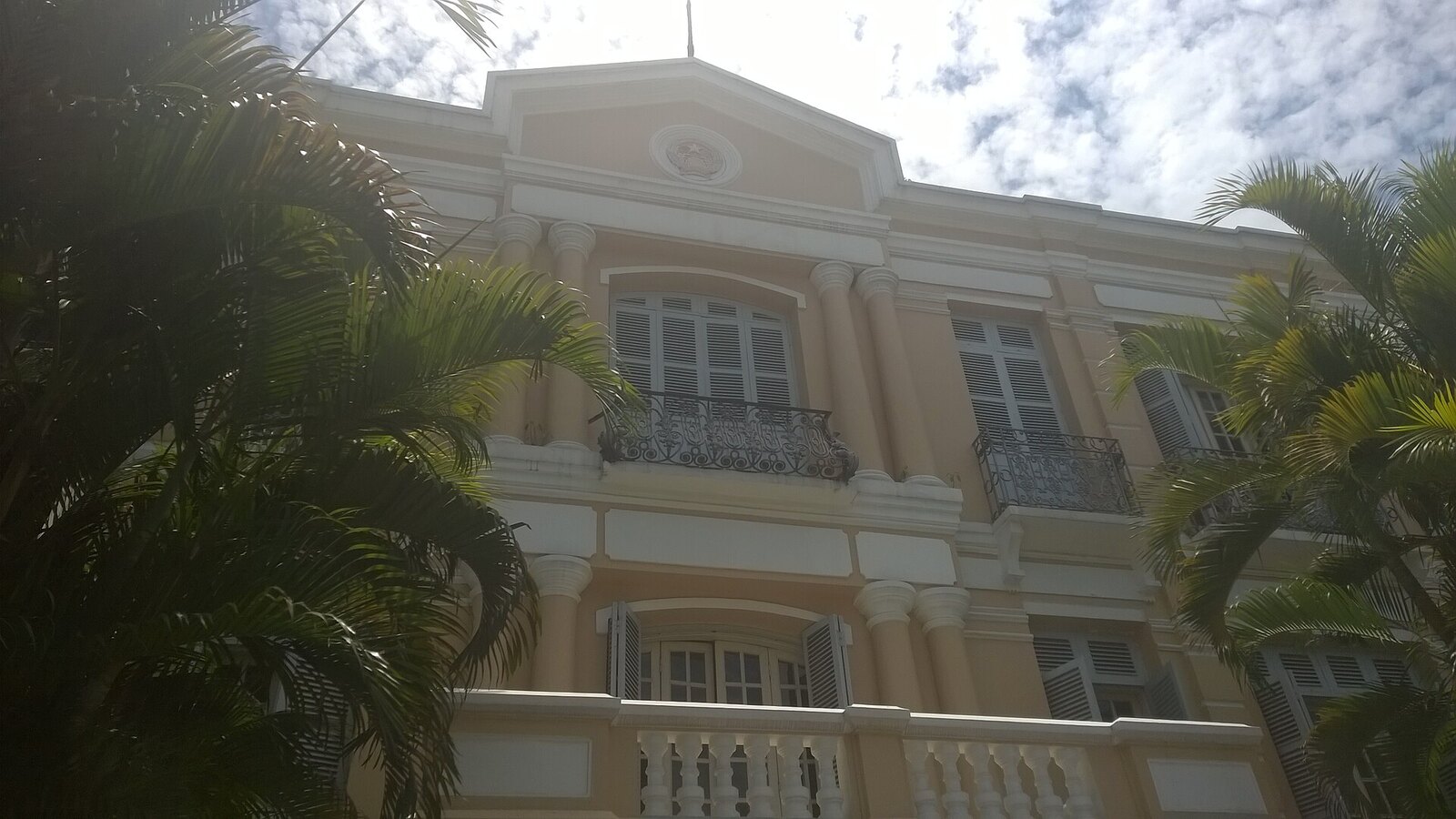 A Da Nang People's Committee building in 2015